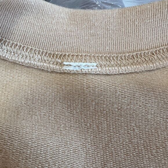 Alo Yoga Tan Go Washed and Worn Long Sleeve Boat Neck Boxy Crop Sweatshirt L - Picture 8 of 12